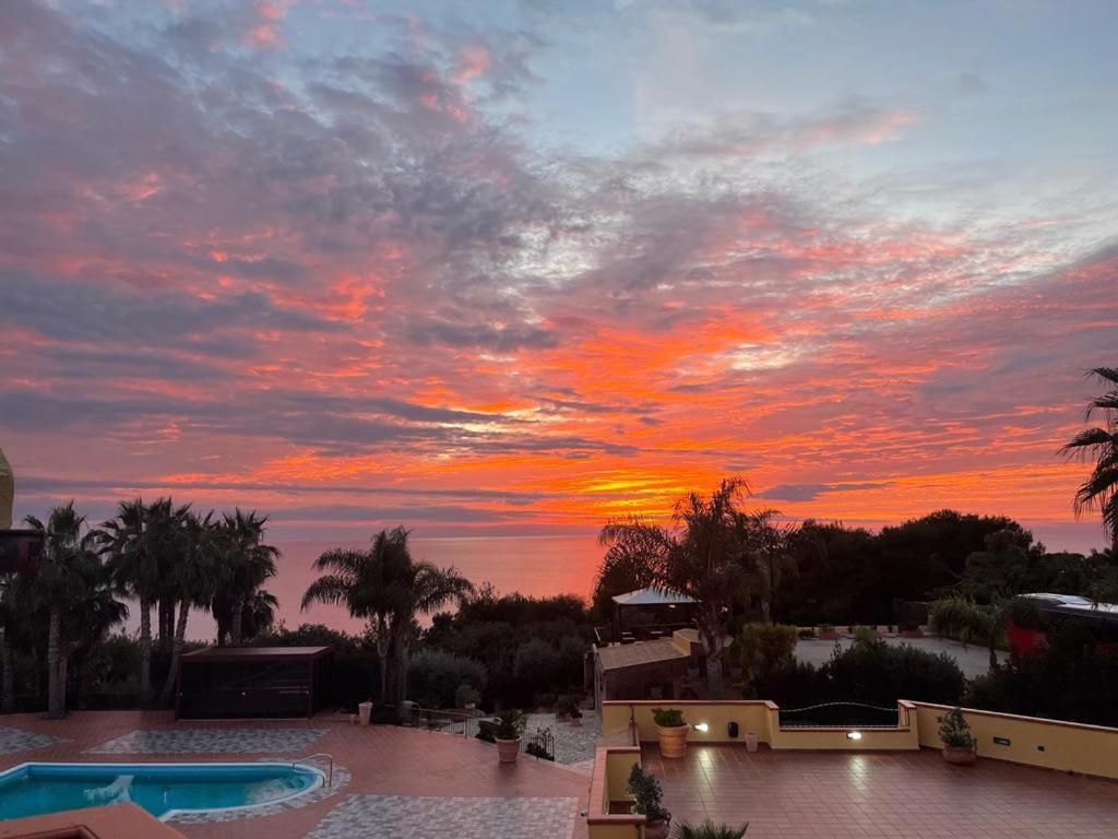 Baia Di Ulisse Wellness & Spa San Leone Esterno foto
