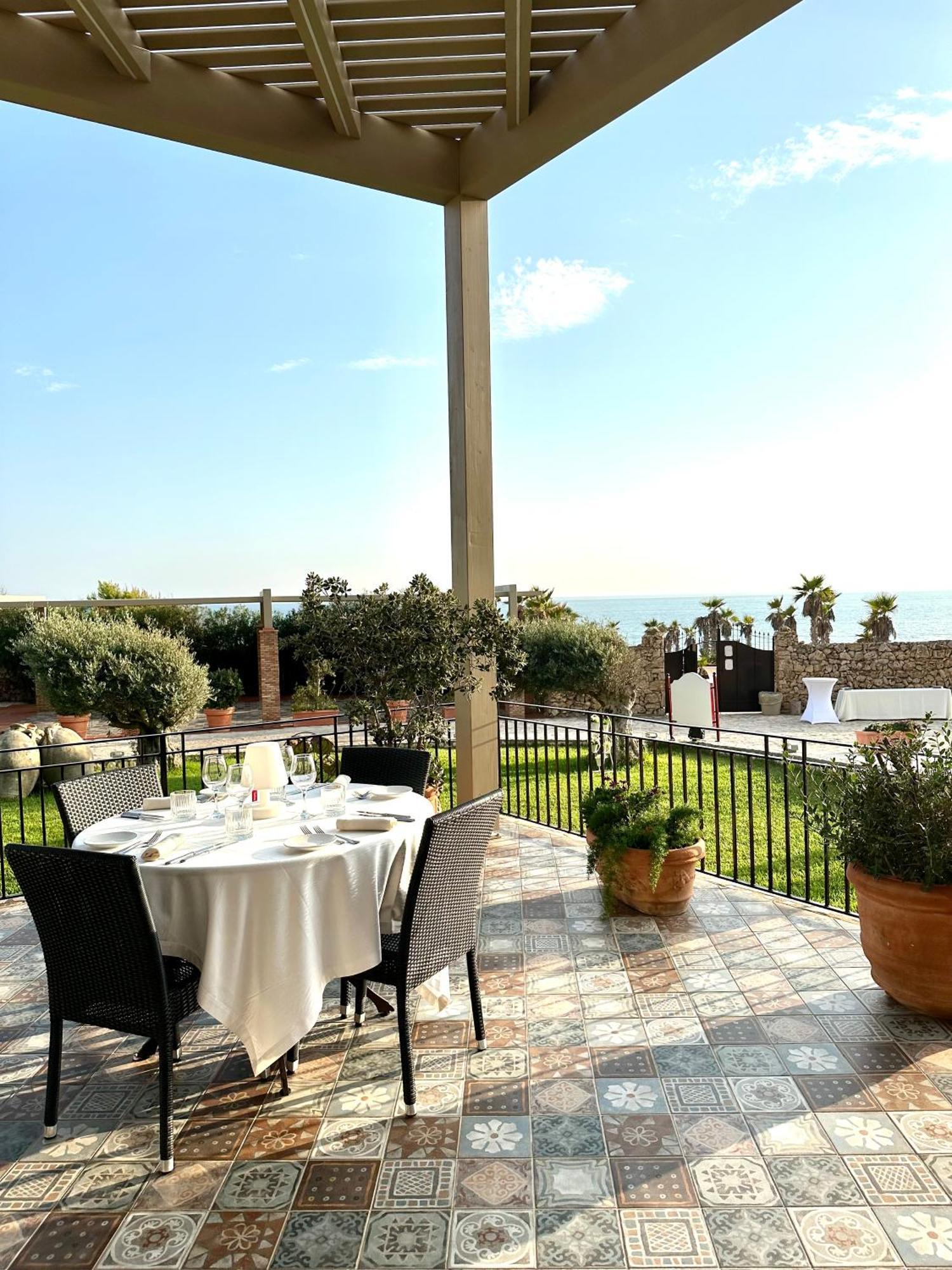 Baia Di Ulisse Wellness & Spa San Leone Esterno foto