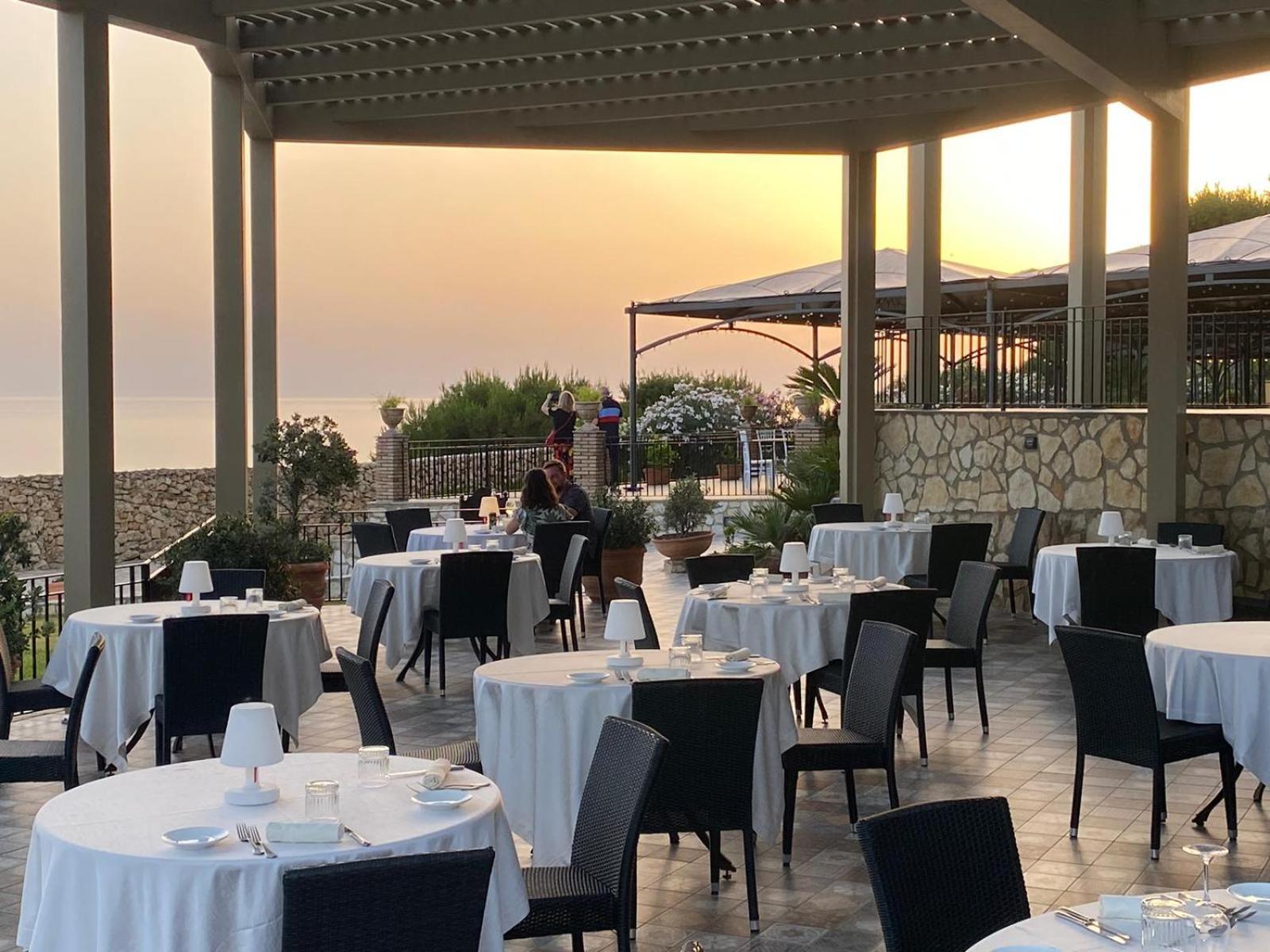 Baia Di Ulisse Wellness & Spa San Leone Esterno foto